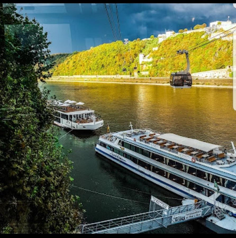 Fewo Mit Terasse Neuwied & Koblenz Exterior photo