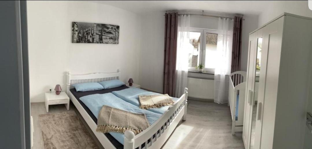 Fewo Mit Terasse Neuwied & Koblenz Exterior photo